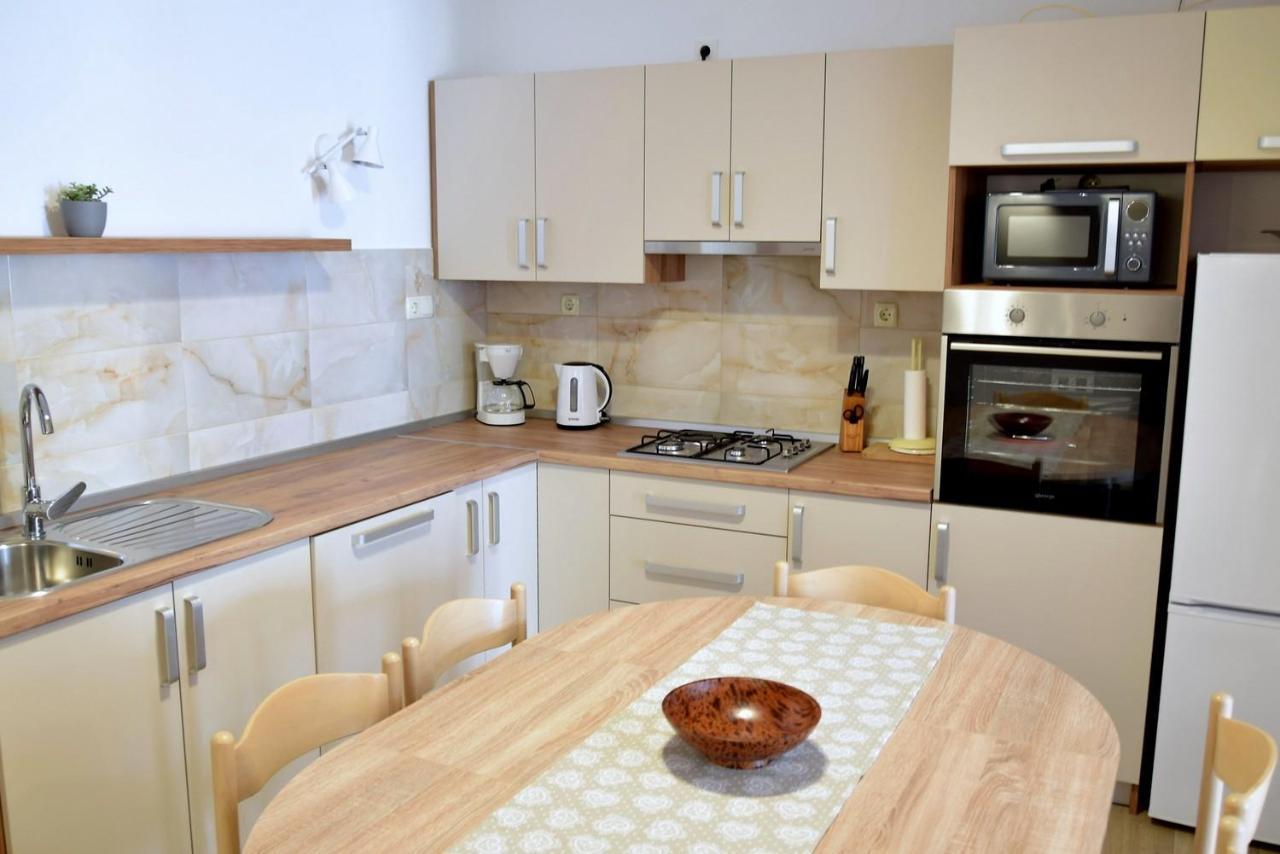 Zoro Apartments Palit Zewnętrze zdjęcie