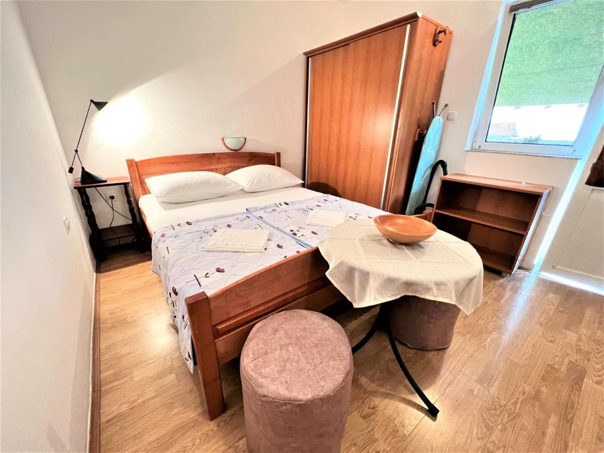 Zoro Apartments Palit Pokój zdjęcie
